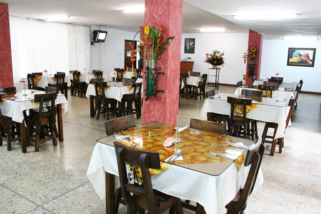 Hotel Normandia Medellin Exterior photo